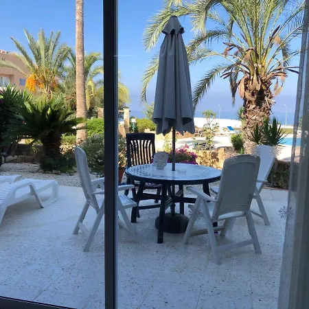 Kings Palace - Fabulous Pool-side 2 Bed 아파트