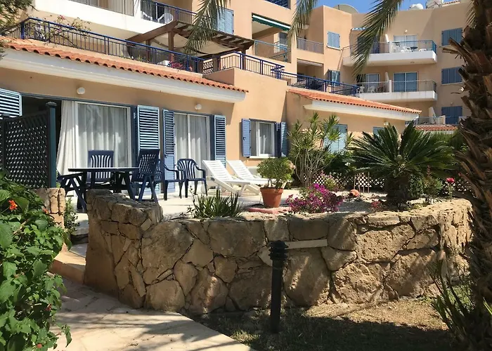 Kings Palace - Fabulous Pool-side 2 Bed Apartament