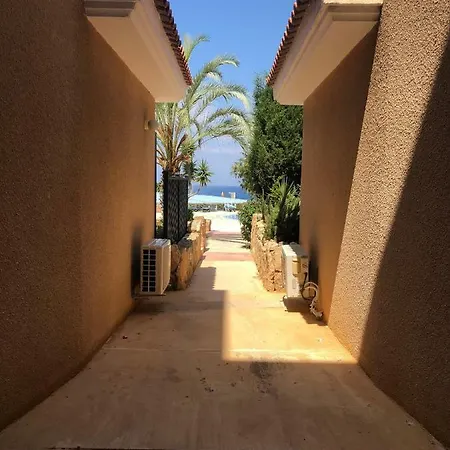 Kings Palace - Fabulous Pool-side 2 Bed Apartmán