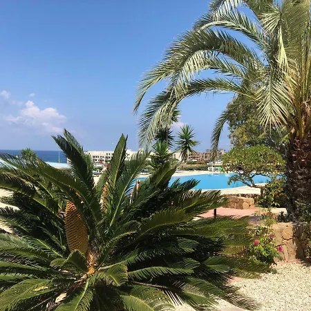 Kings Palace - Fabulous Pool-side 2 Bed * Pafos